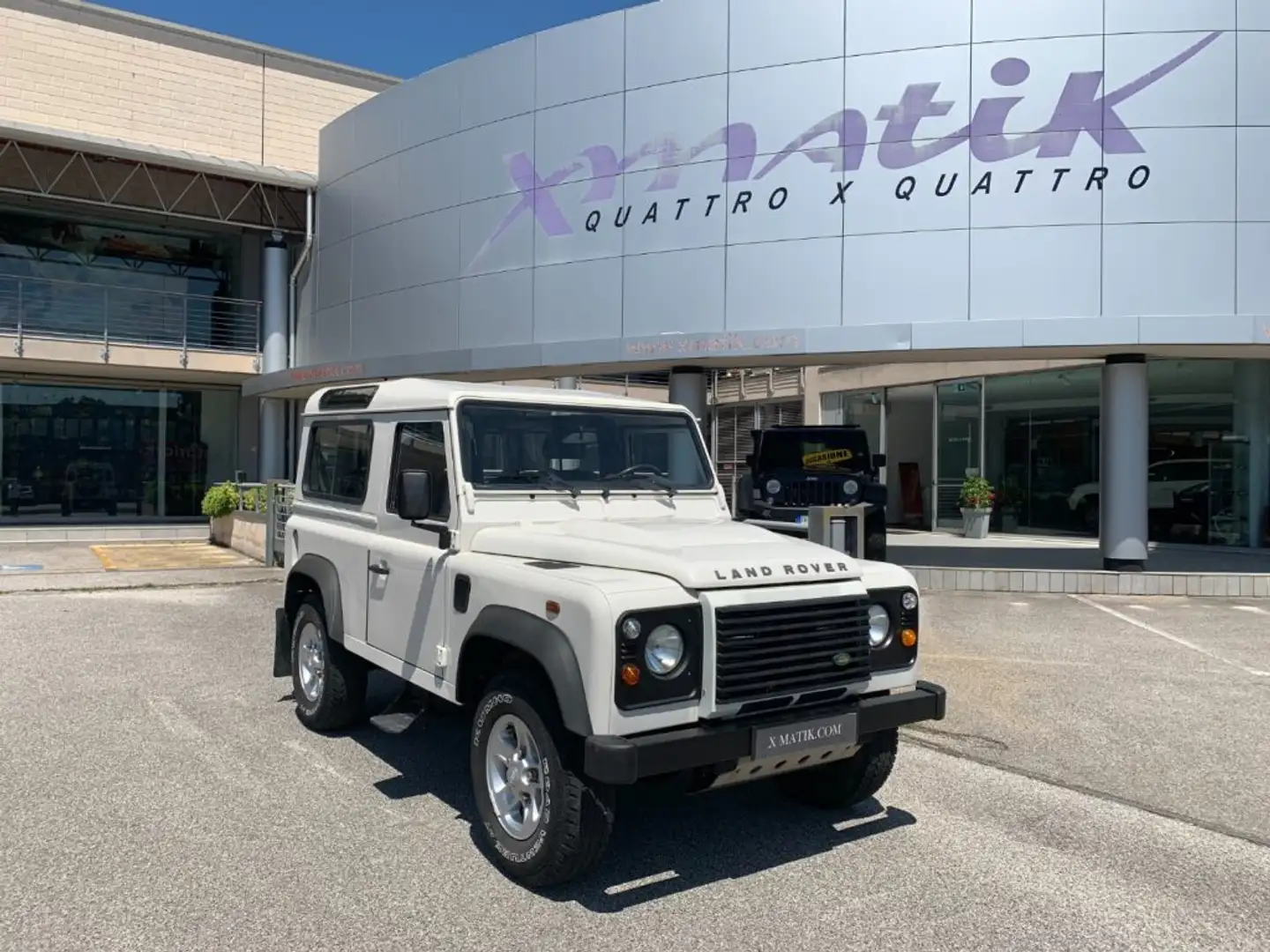 Land Rover Defender 90 2.4 TD4 Station Wagon 4 POSTI, ARIA + GANCIO Bianco - 1