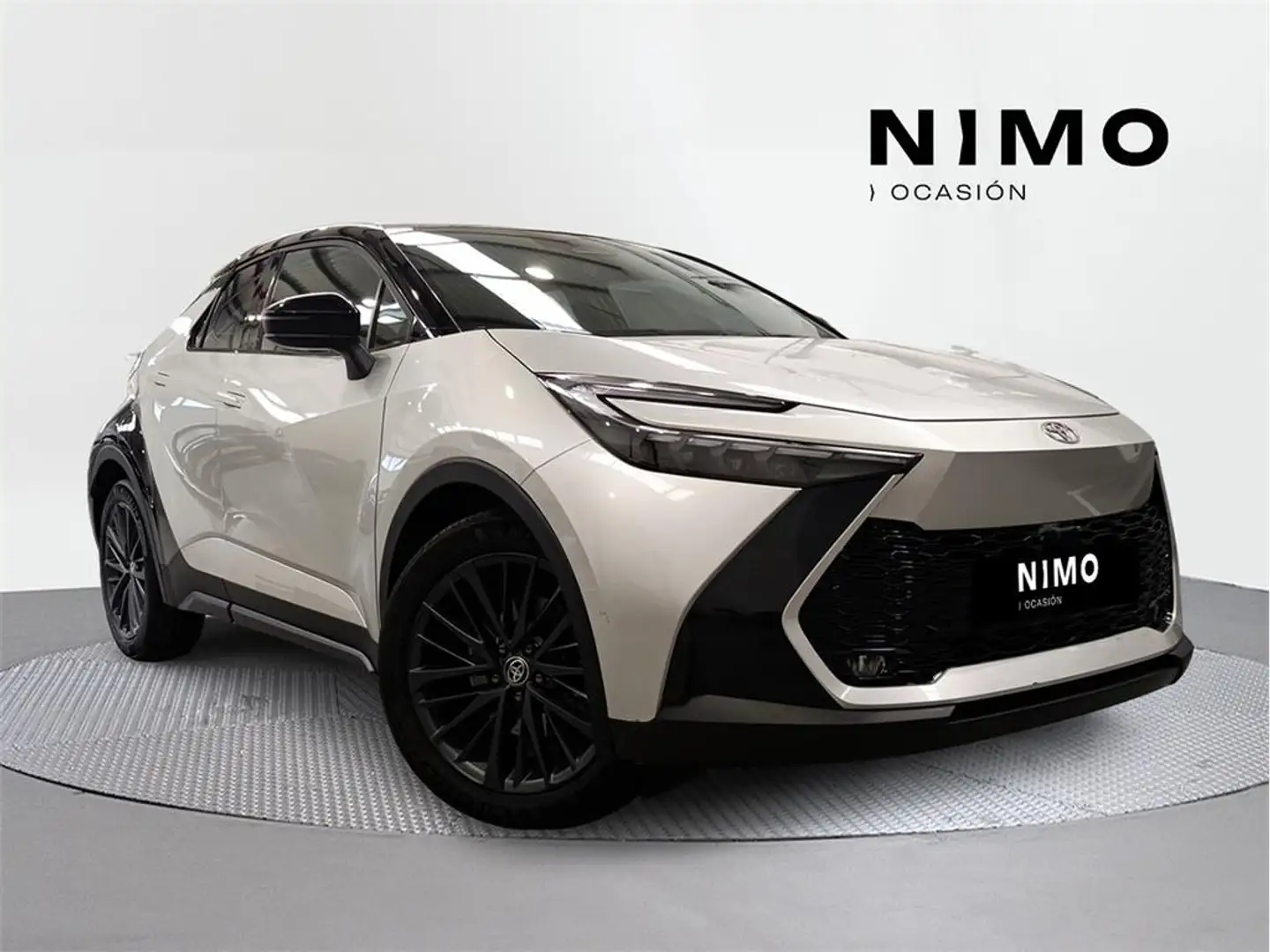 Toyota C-HR 2.0 220PH Spirit - 1