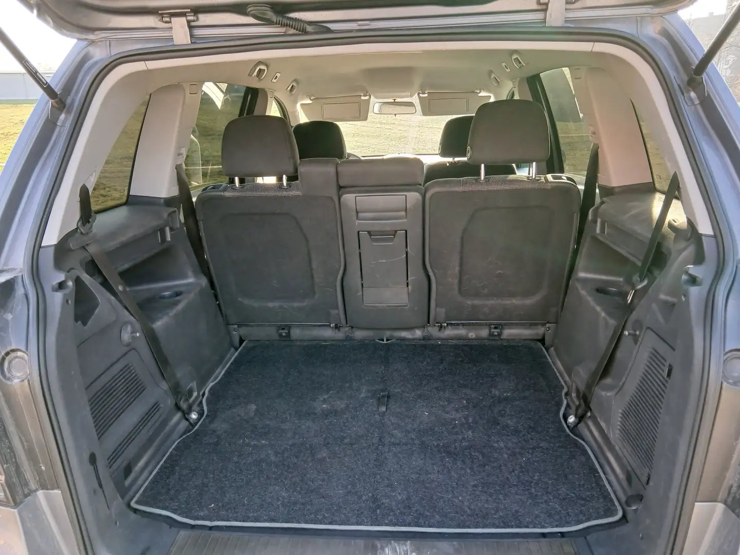 Opel Zafira Grau - 1
