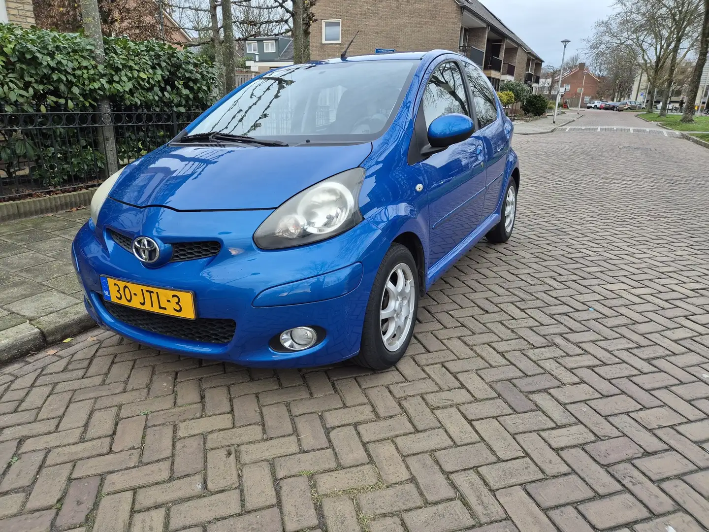 Toyota Aygo 1.0-12V Dynamic Blue AUTOMAAT Blauw - 2