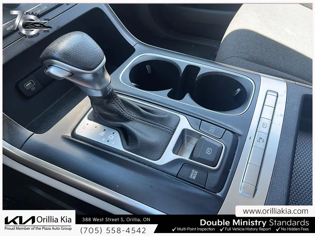 Kia Carnival photo Kia Carnival