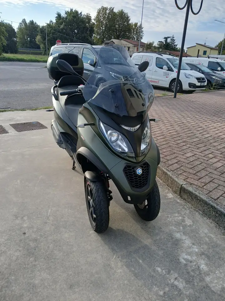 Piaggio mp3 350