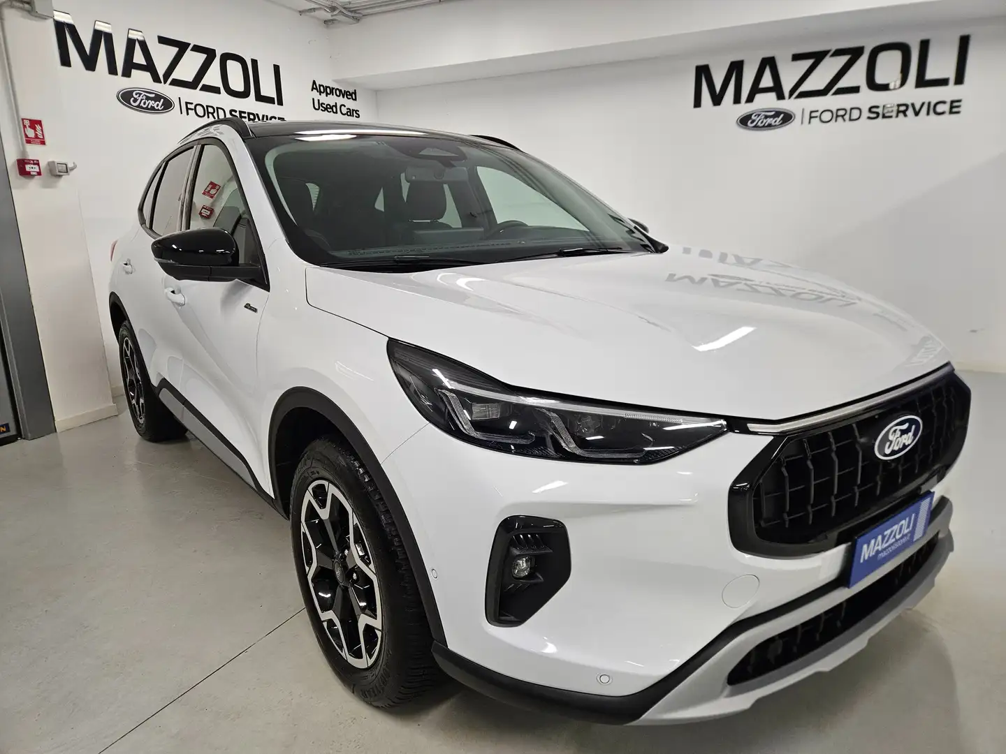 Ford Kuga 2.5 Plug In Hybrid 243 CV CVT 2WD Active X Weiß - 1