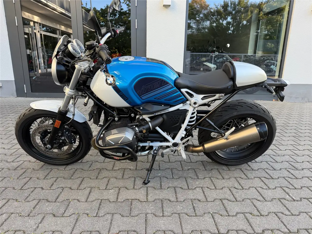 BMW R nineT