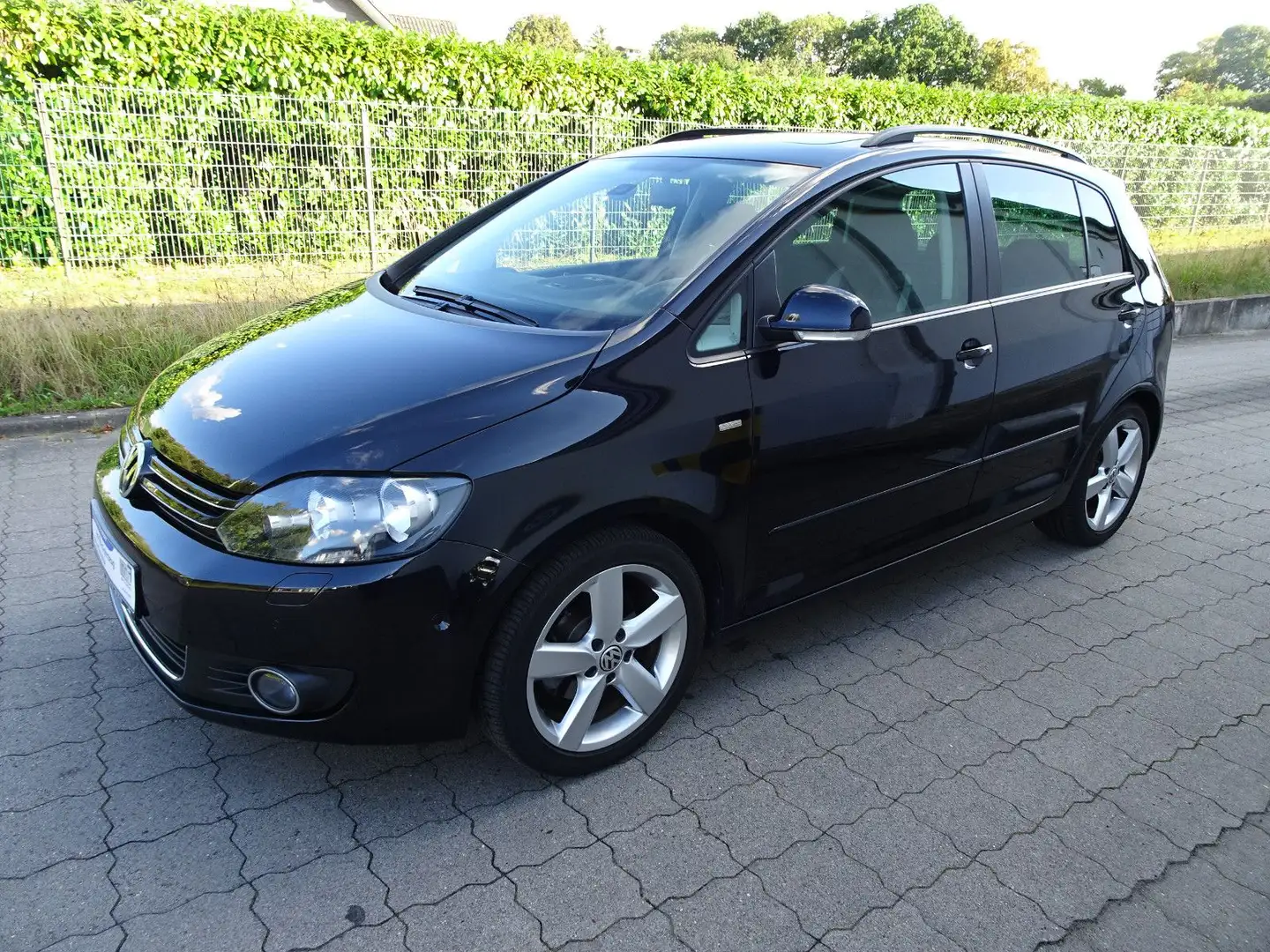 Volkswagen Golf Plus 1.2 TSI LIFE/ Klima & Schiebedach Noir - 1