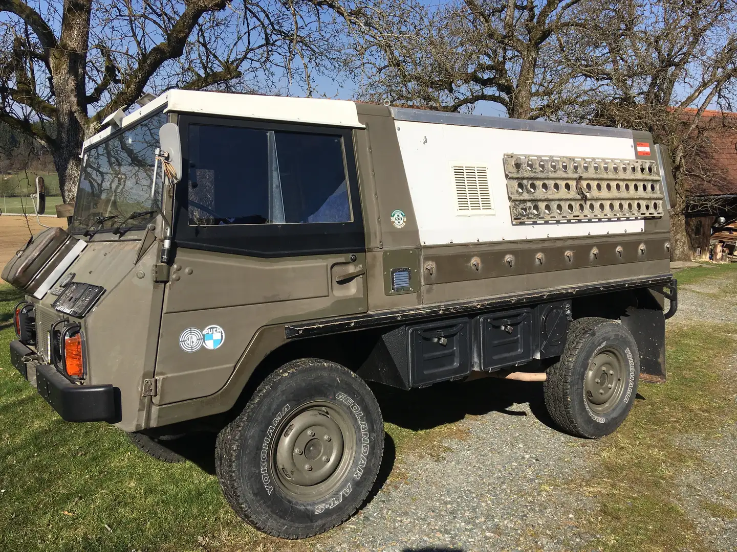 Puch Pinzgauer Expeditionsmobil 710M Зелений - 1