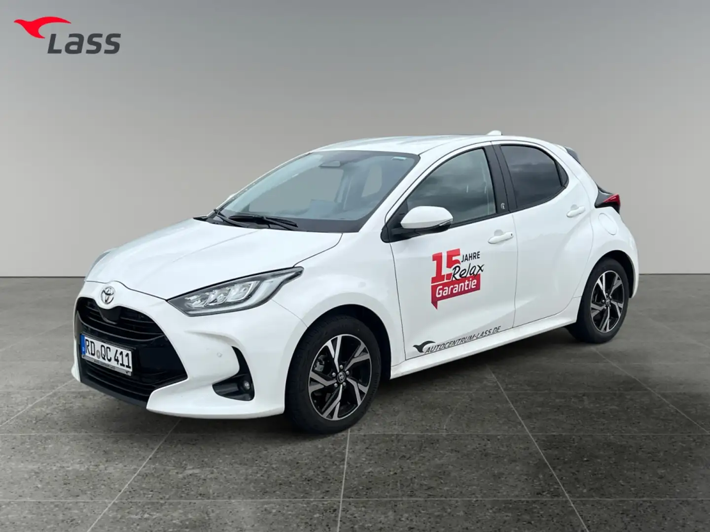 Toyota Yaris - 1.5 l. 116 PS 5-türig Team D Weiß - 2