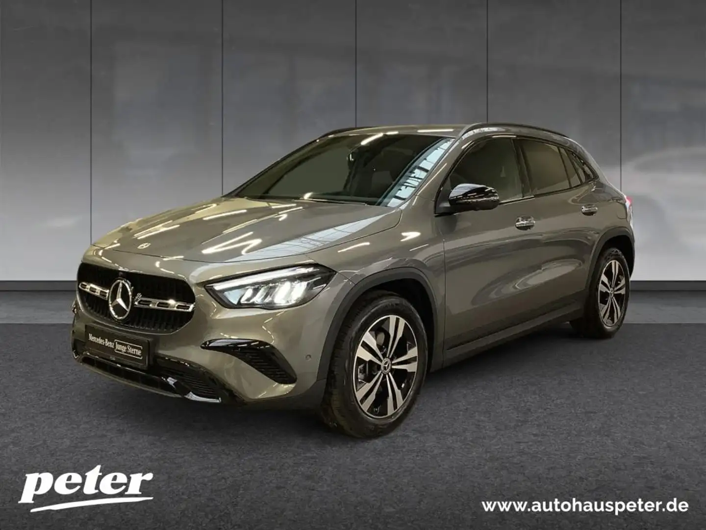 Mercedes-Benz GLA 200 ADVANCED-PLUS+NIGHT+18"+360°+AHK+LED-HIG Grau - 1