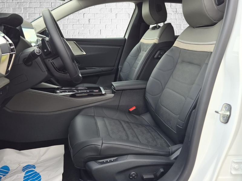 Citroen C5 X Hybrid 145 Plus/Winterpaket/LED/Navi — photo 12