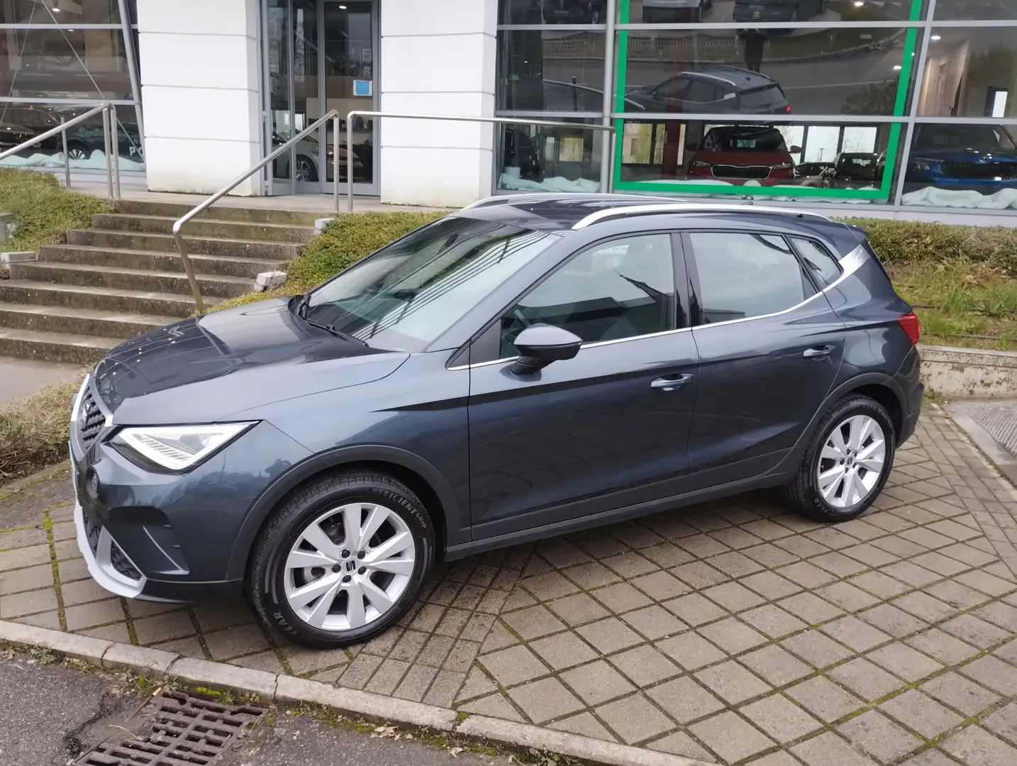 SEAT Arona Arona 2022 1.0 ecotsi Xperience 110cv dsg Grigio - 2