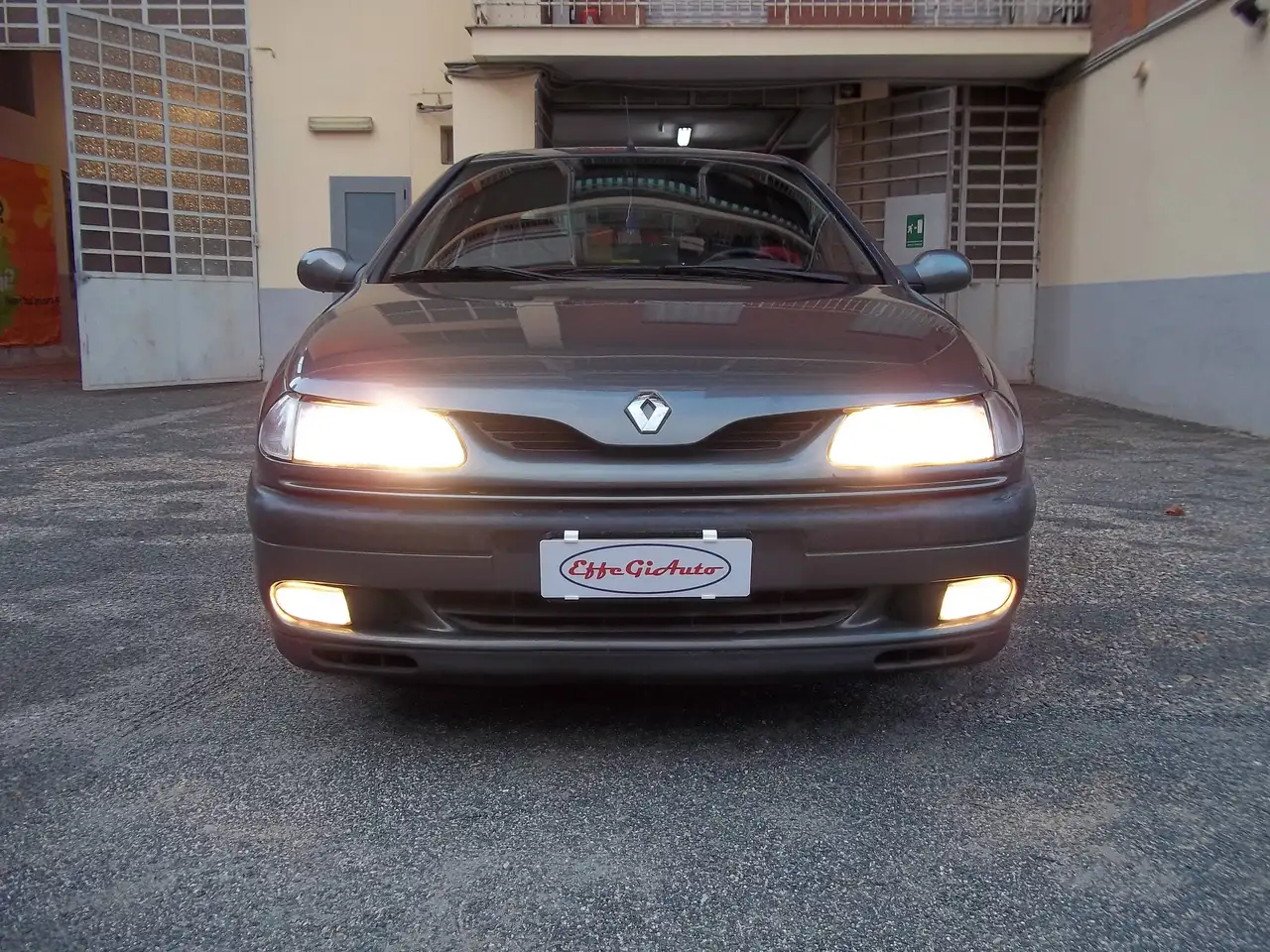 Renault Laguna 1.8i cat RXE 5p 84.900km reali !! Vettura in conto vendita, foto 4