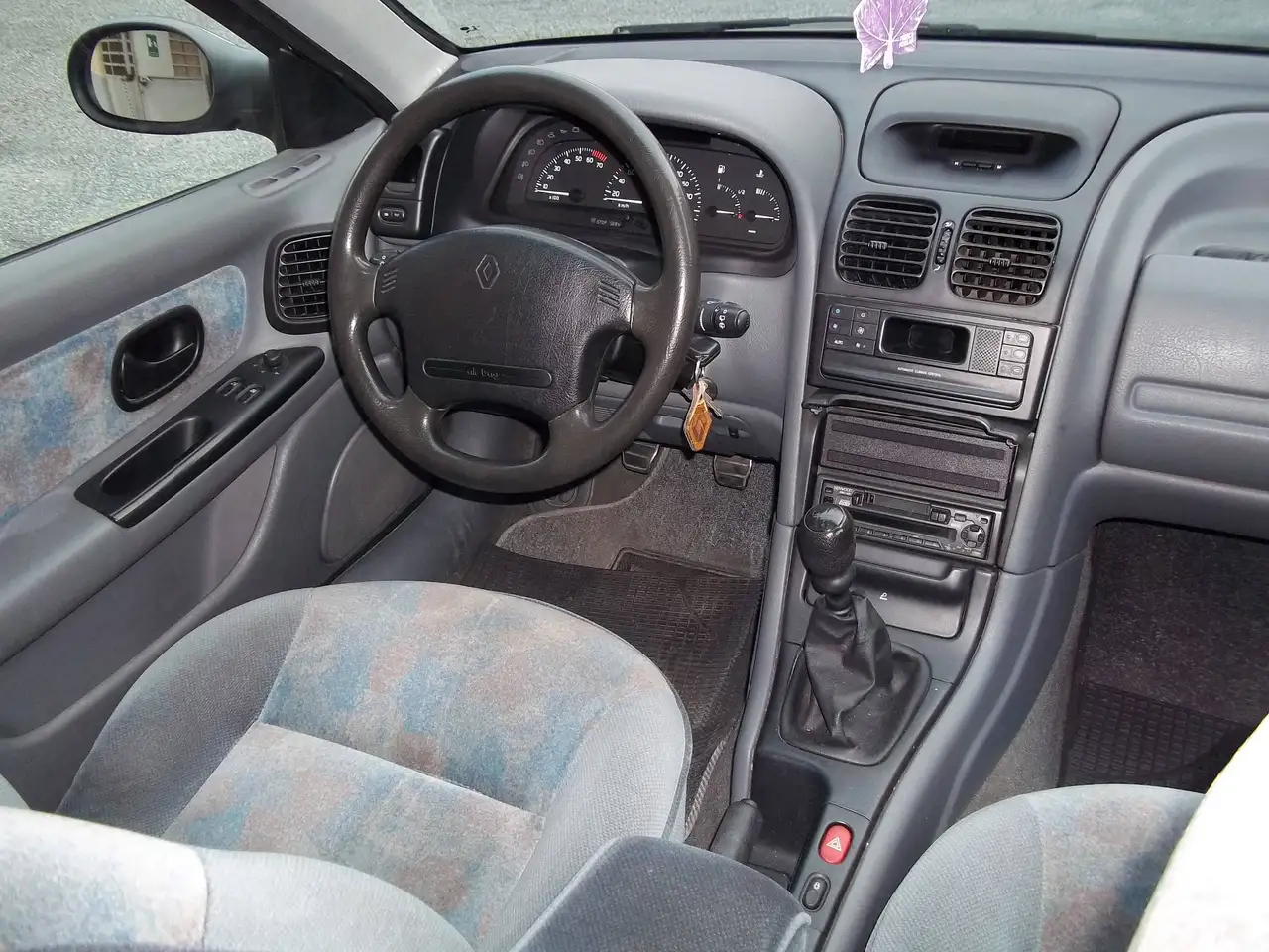 Renault Laguna 1.8i cat RXE 5p 84.900km reali !! Vettura in conto vendita, foto 12