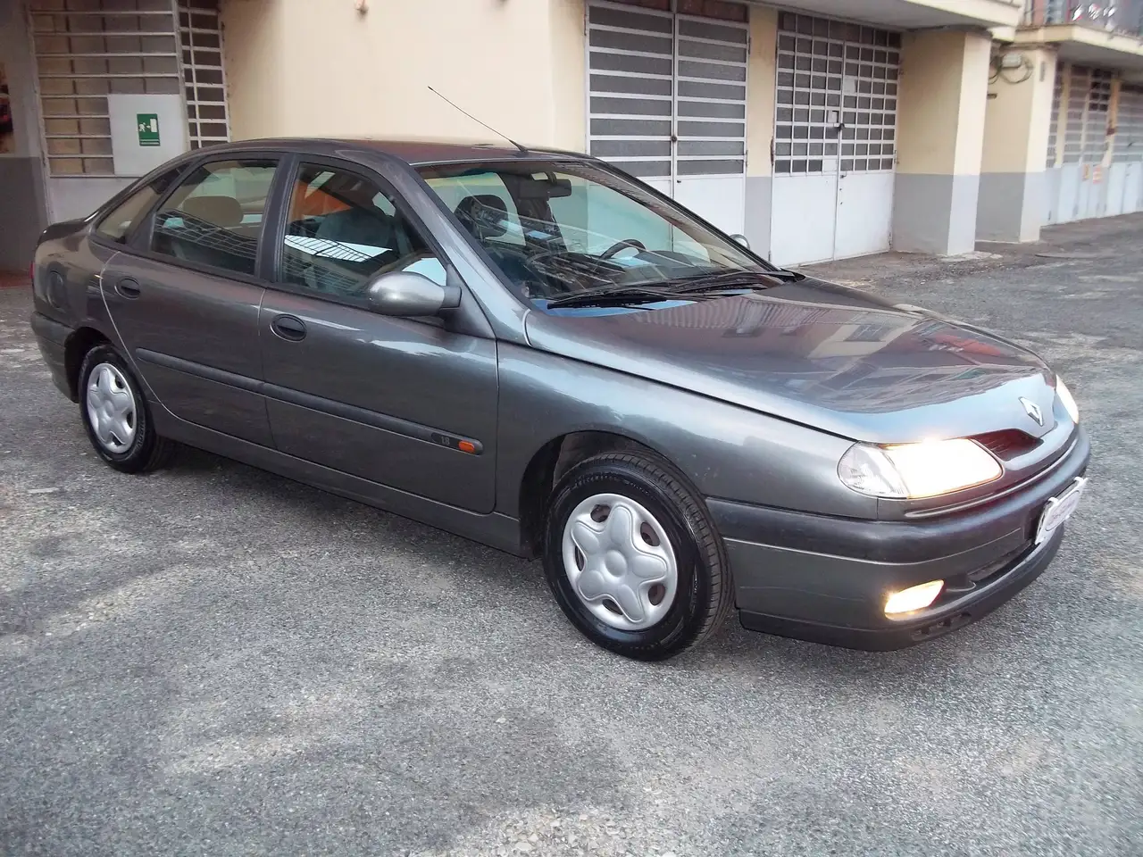 Renault Laguna 1.8i cat RXE 5p 84.900km reali !! Vettura in conto vendita, foto 8
