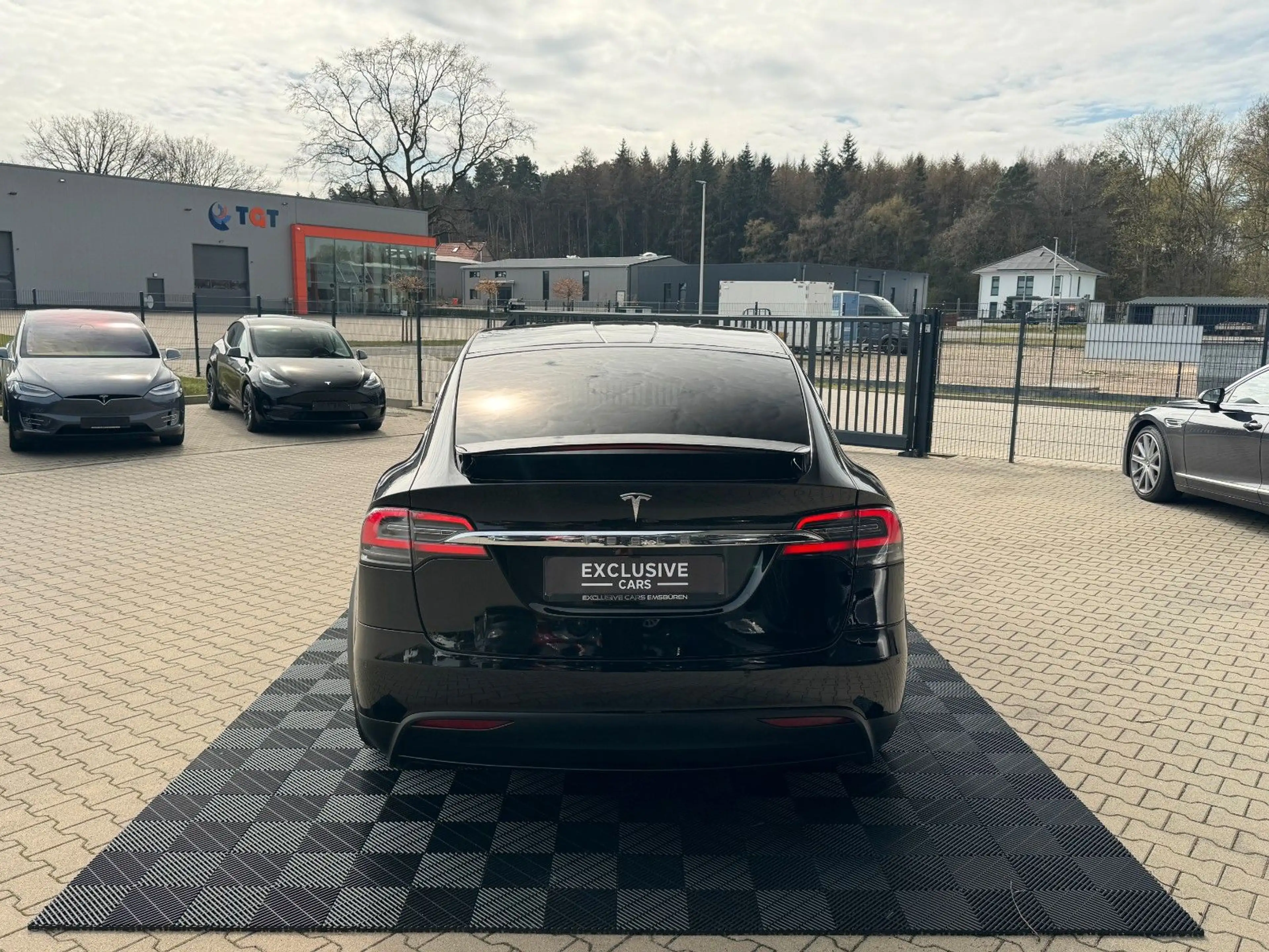 Tesla Model X MODEL X RAVEN PERFORMANCE | 7 SEATER | AP3 — photo 11