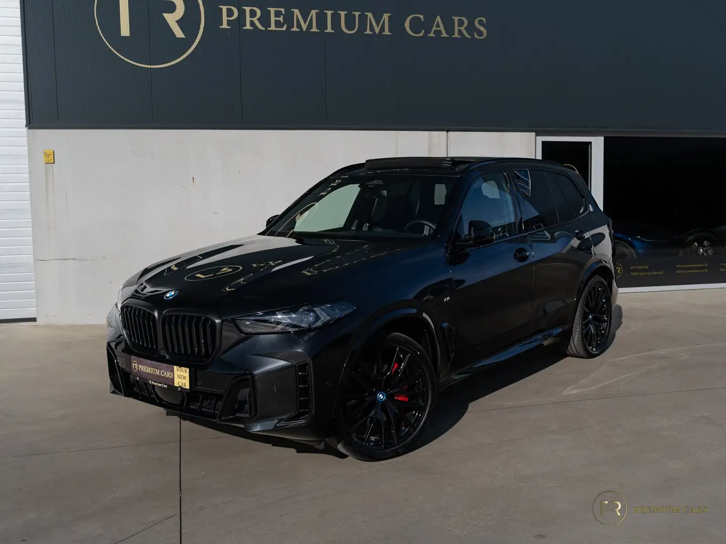 BMW X5 xDrive50e l M-Sport l H/K l Pano l Glow l Towhook Noir - 1