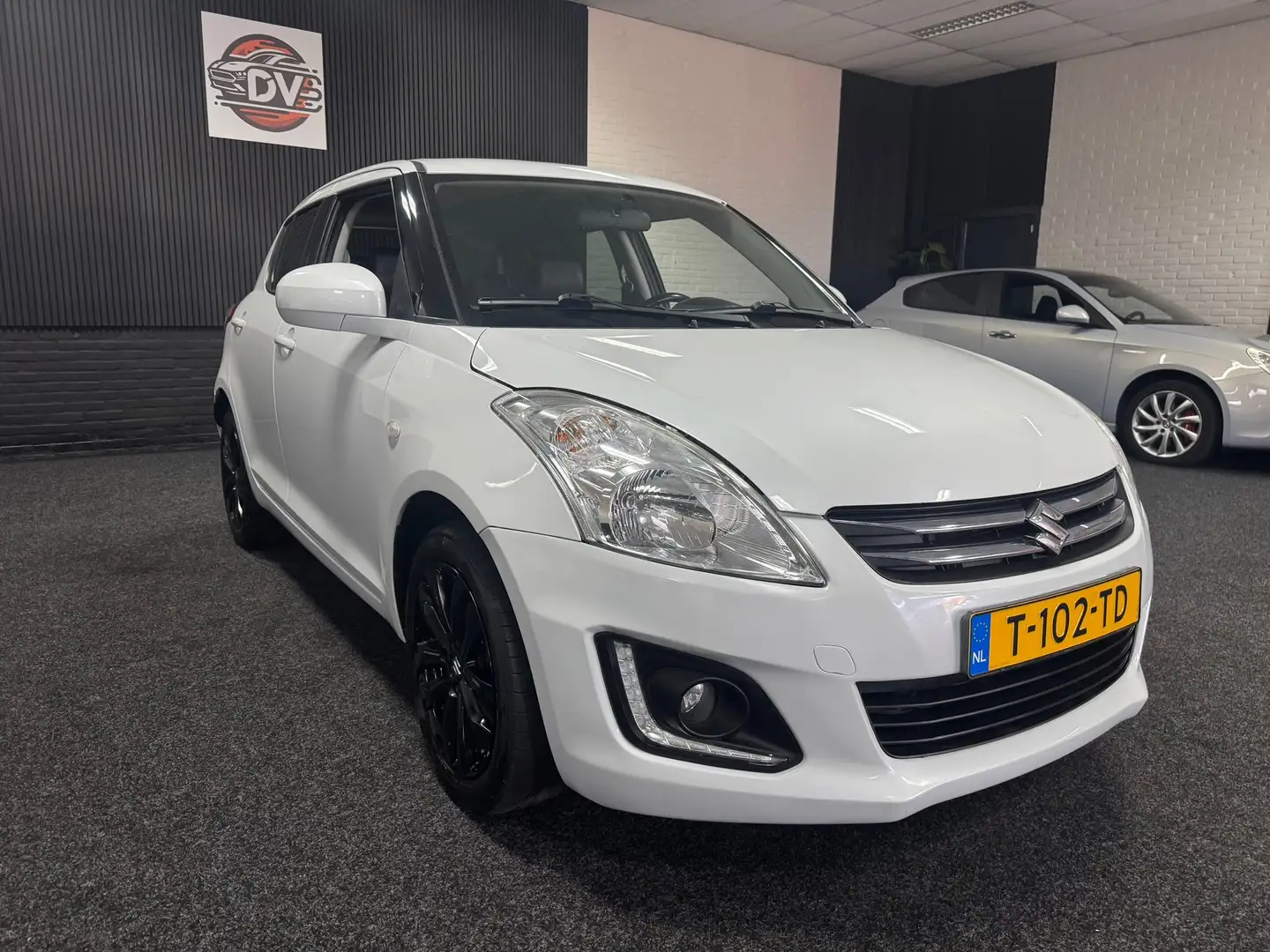 Suzuki Swift 1.2 Extra, CRUISE, CLIMAT, LMV, HALF LEER, STL VER Blanc - 2