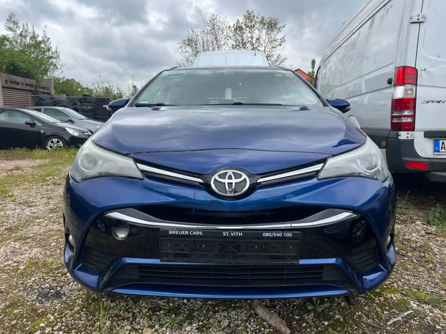 Toyota Avensis Touring Sports Business Edition Blue - 1