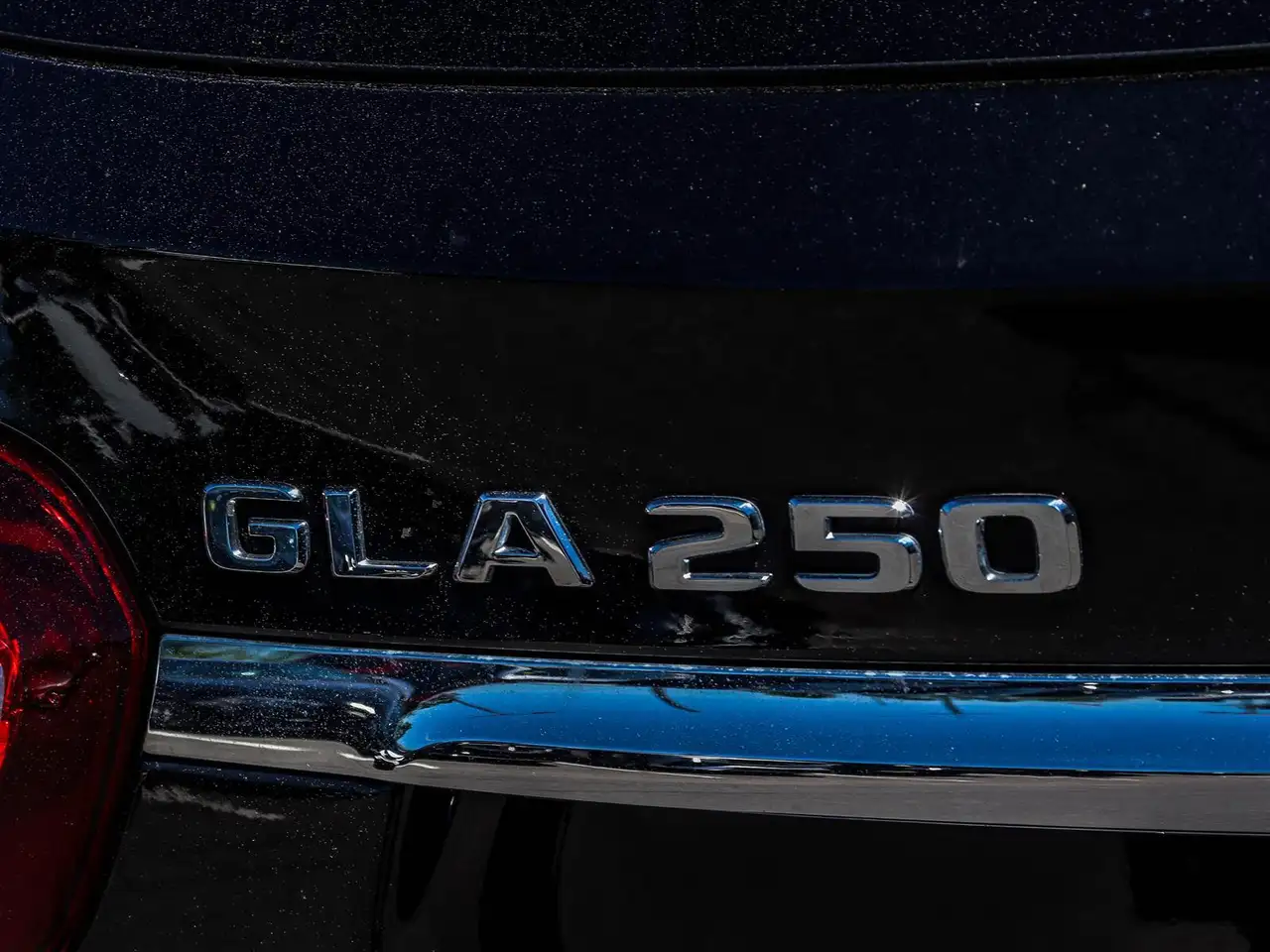 Mercedes-Benz GLA снимка Mercedes-Benz GLA