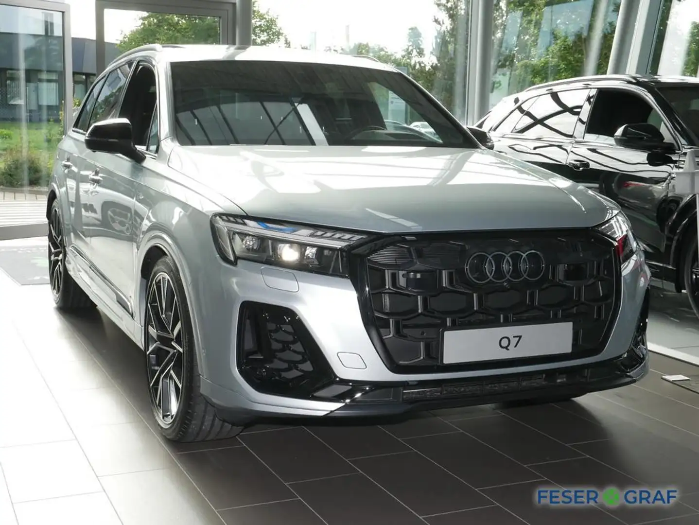 Audi Q7 50 TDI S Line 7Sitze,Pano,Standhzg,HUD,AHK Silber - 2