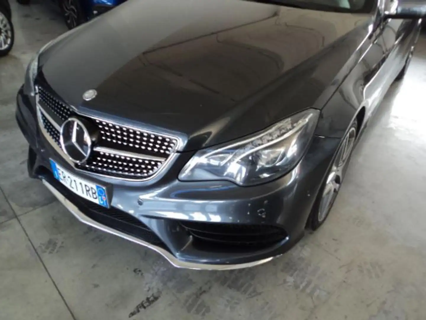 Mercedes-Benz E 250 CDI Cabrio premium Grigio - 2