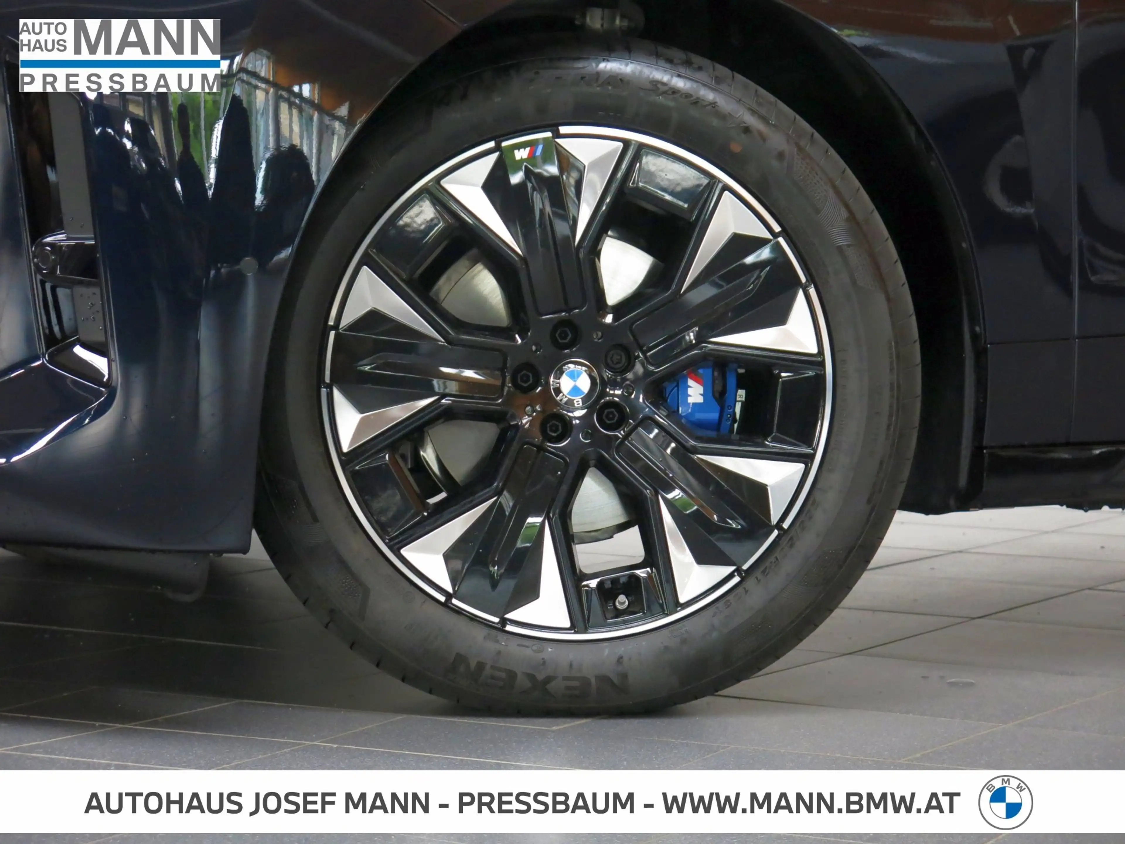 BMW iX xDrive45 M SPORTPAKET, INNOVATIONSPAKET — photo 10
