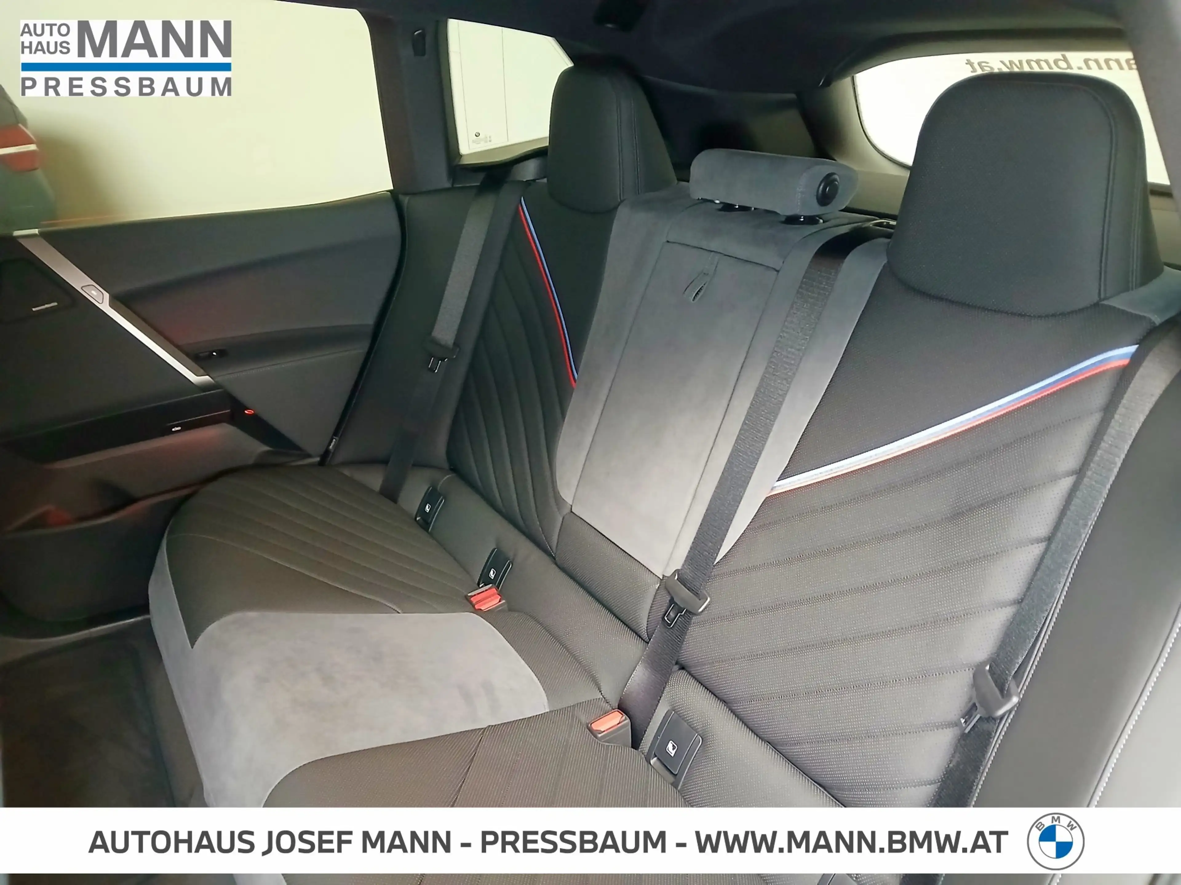 BMW iX xDrive45 M SPORTPAKET, INNOVATIONSPAKET — photo 8