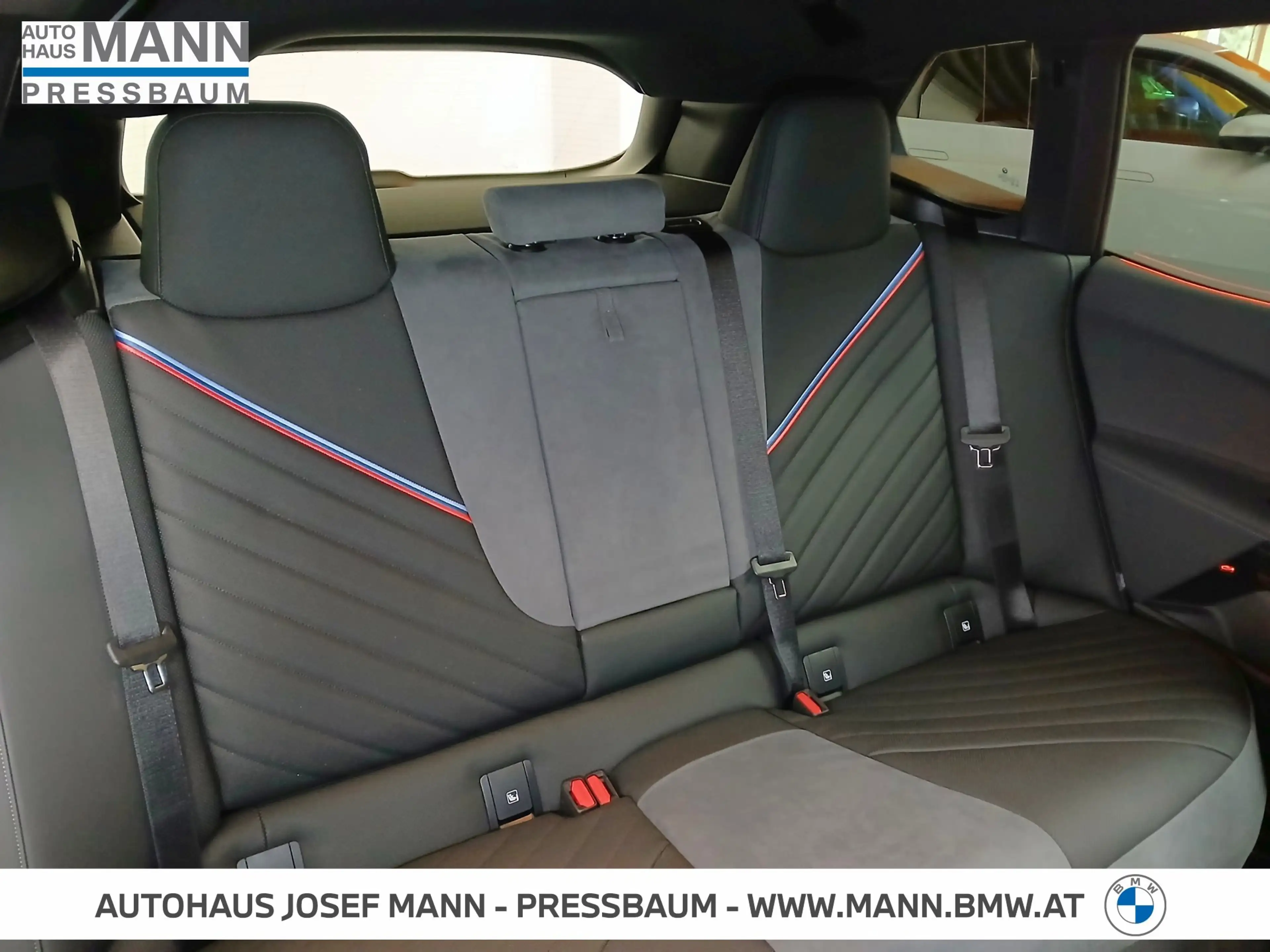 BMW iX xDrive45 M SPORTPAKET, INNOVATIONSPAKET — photo 7