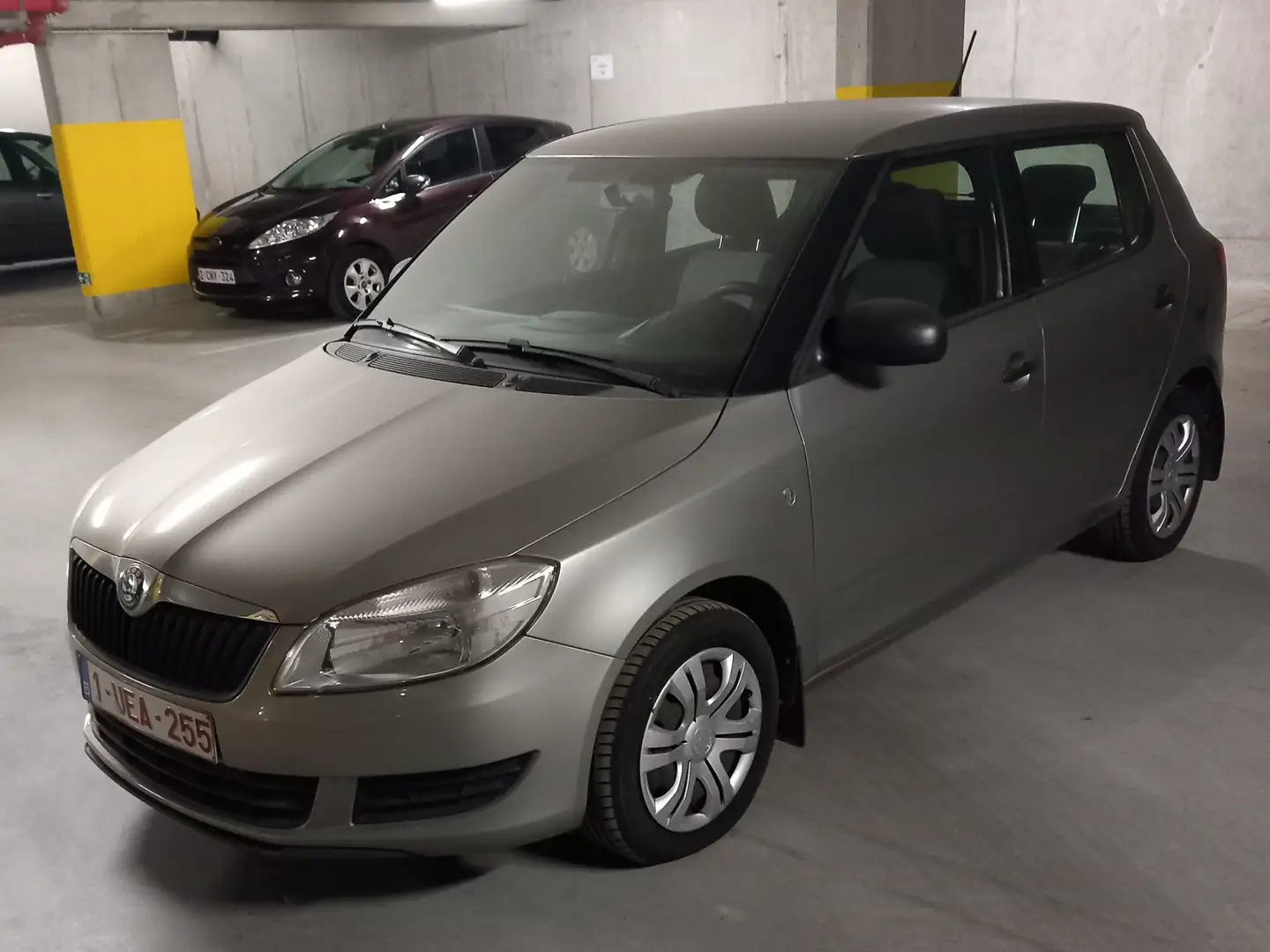 Skoda Fabia Fabia 1.2 HTP Ambition Beige - 1