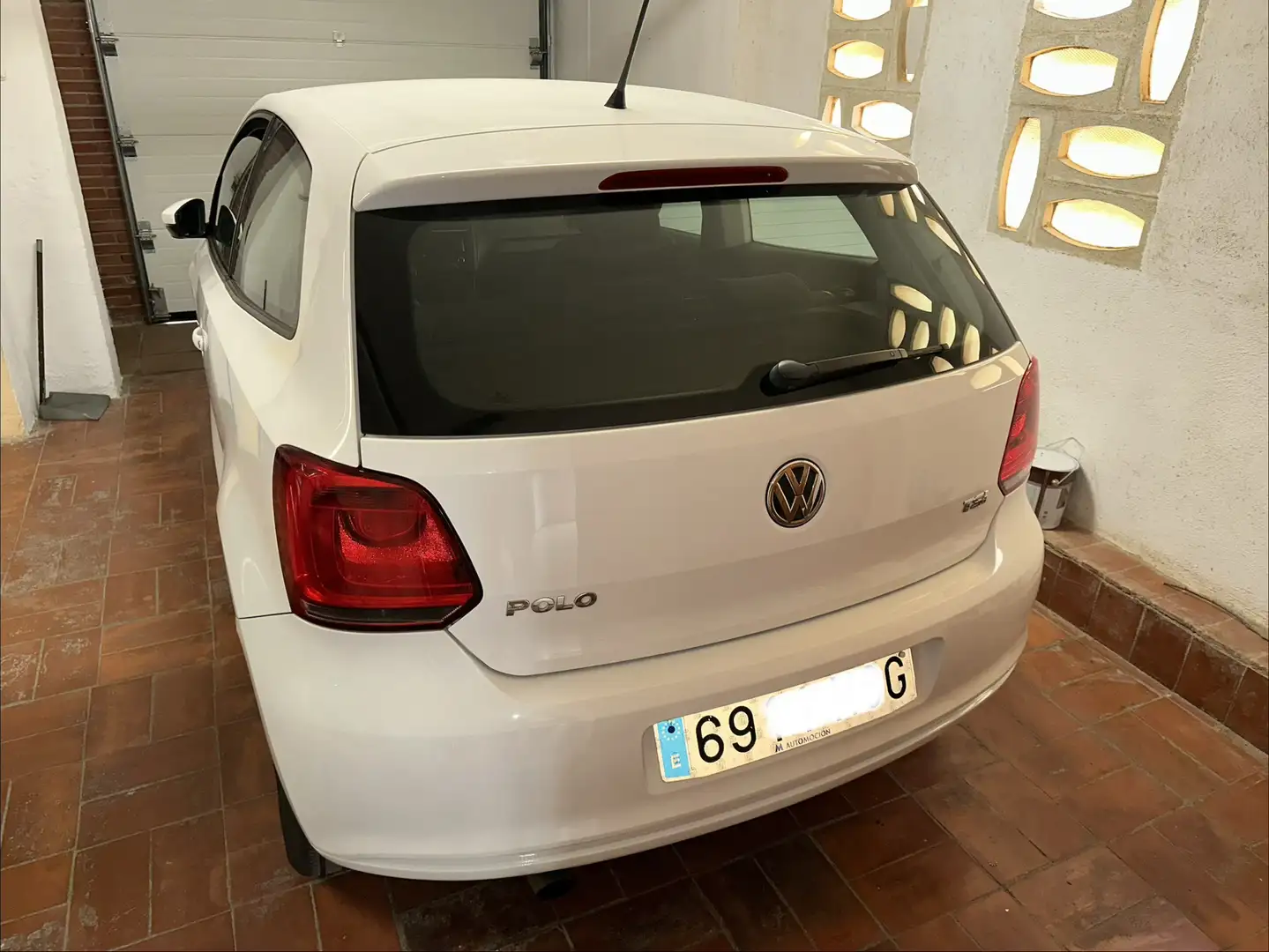 Volkswagen Polo 1.2 TSI Advance 90 - 1