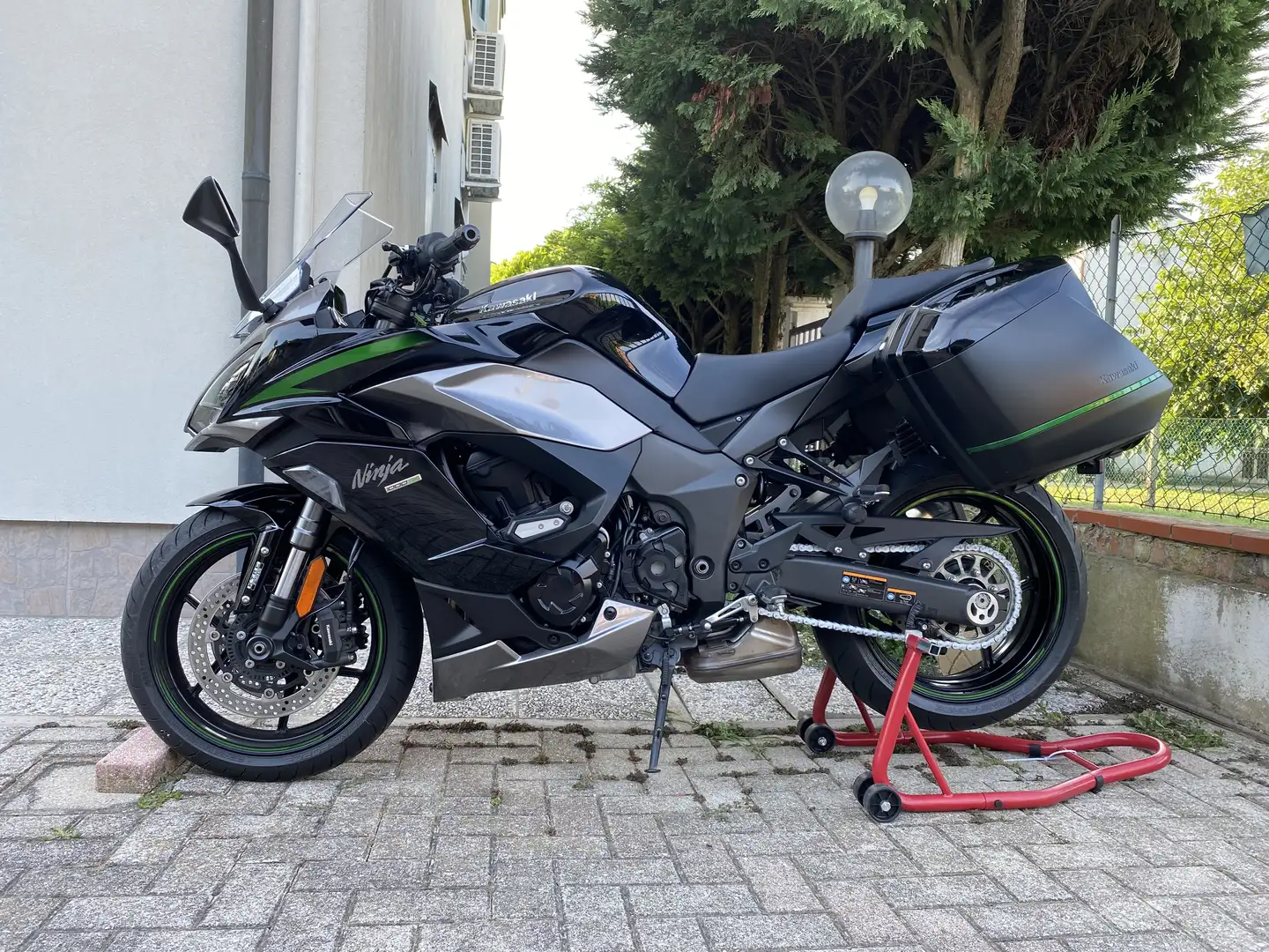 Kawasaki Ninja 1000SX Nero - 2
