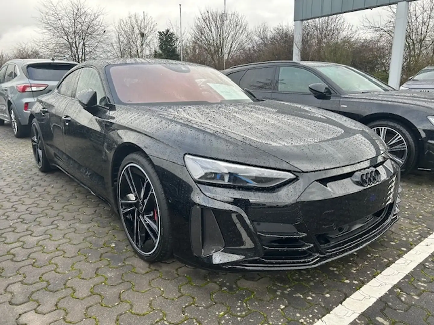 Audi RS e-tron GT , NP: 180.000 € Negru - 2
