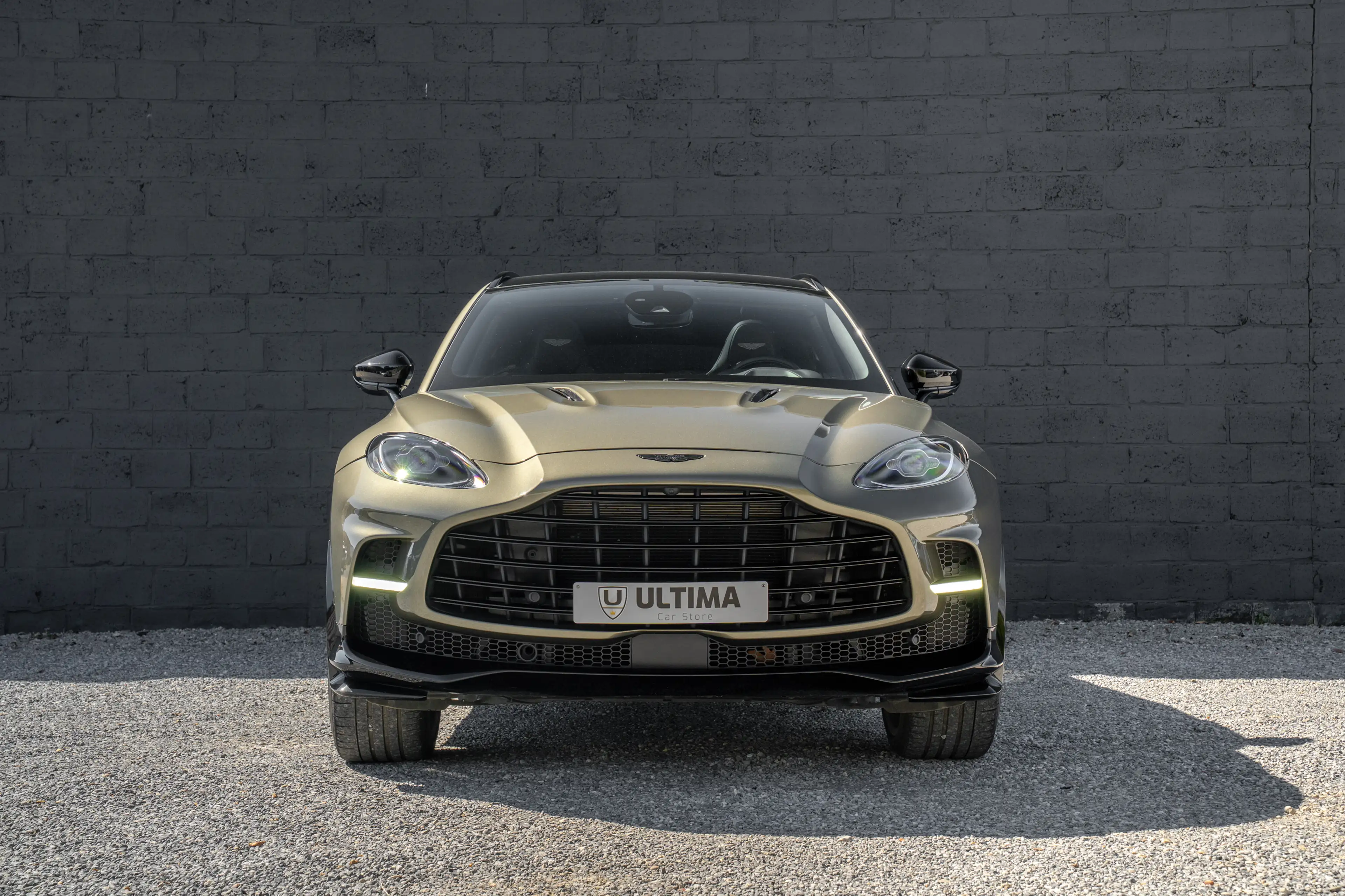 Aston Martin DBX 4.0T 707PK *FULL OPTION* *BELGIAN CAR* *FULL SERVICE* — photo 4