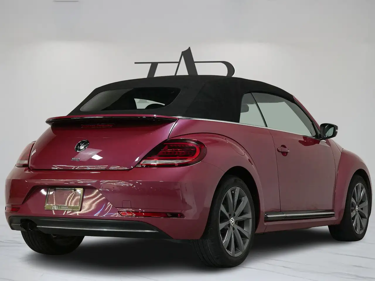 Volkswagen Beetle photo Volkswagen Beetle