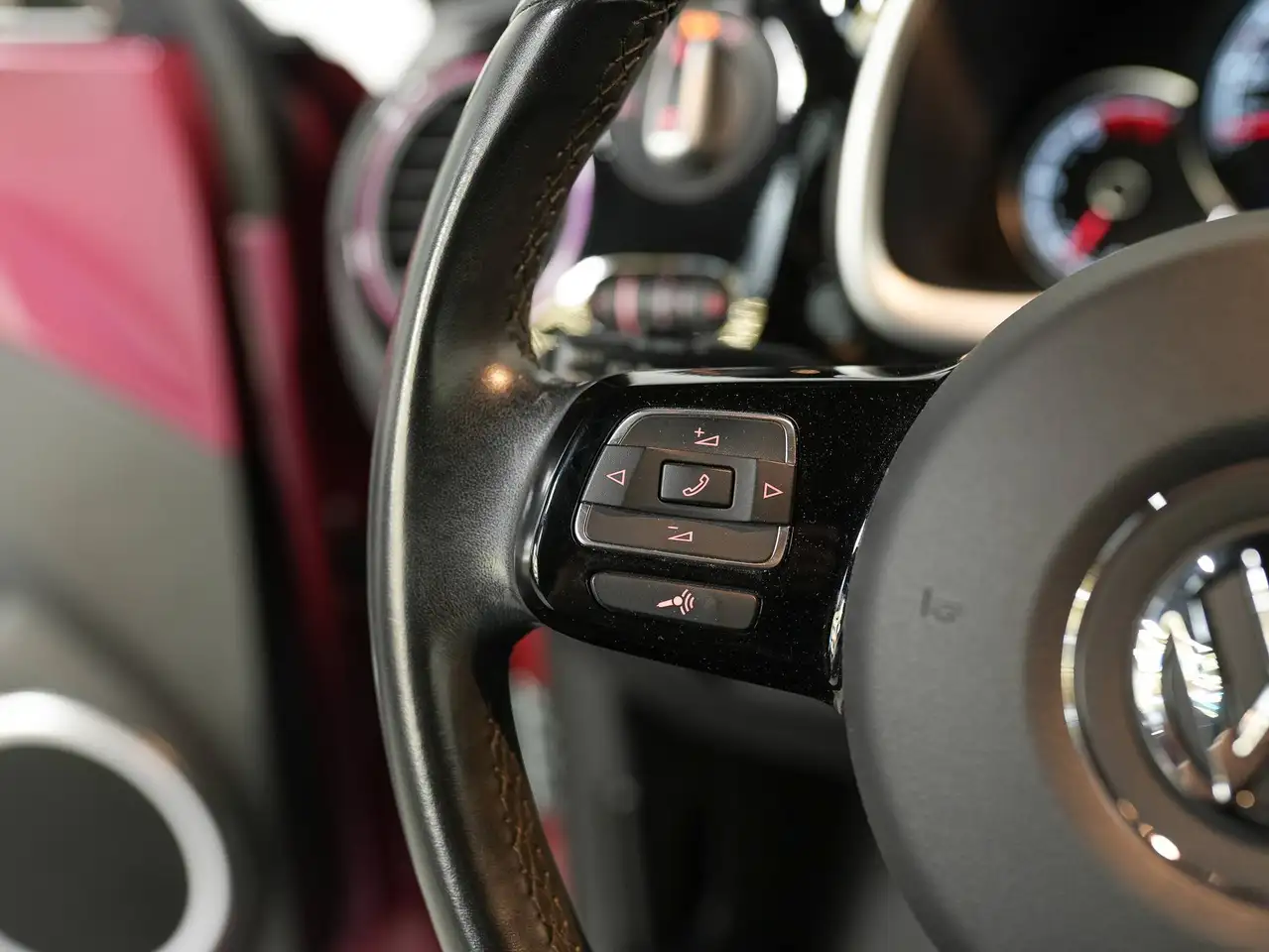 Volkswagen Beetle photo Volkswagen Beetle