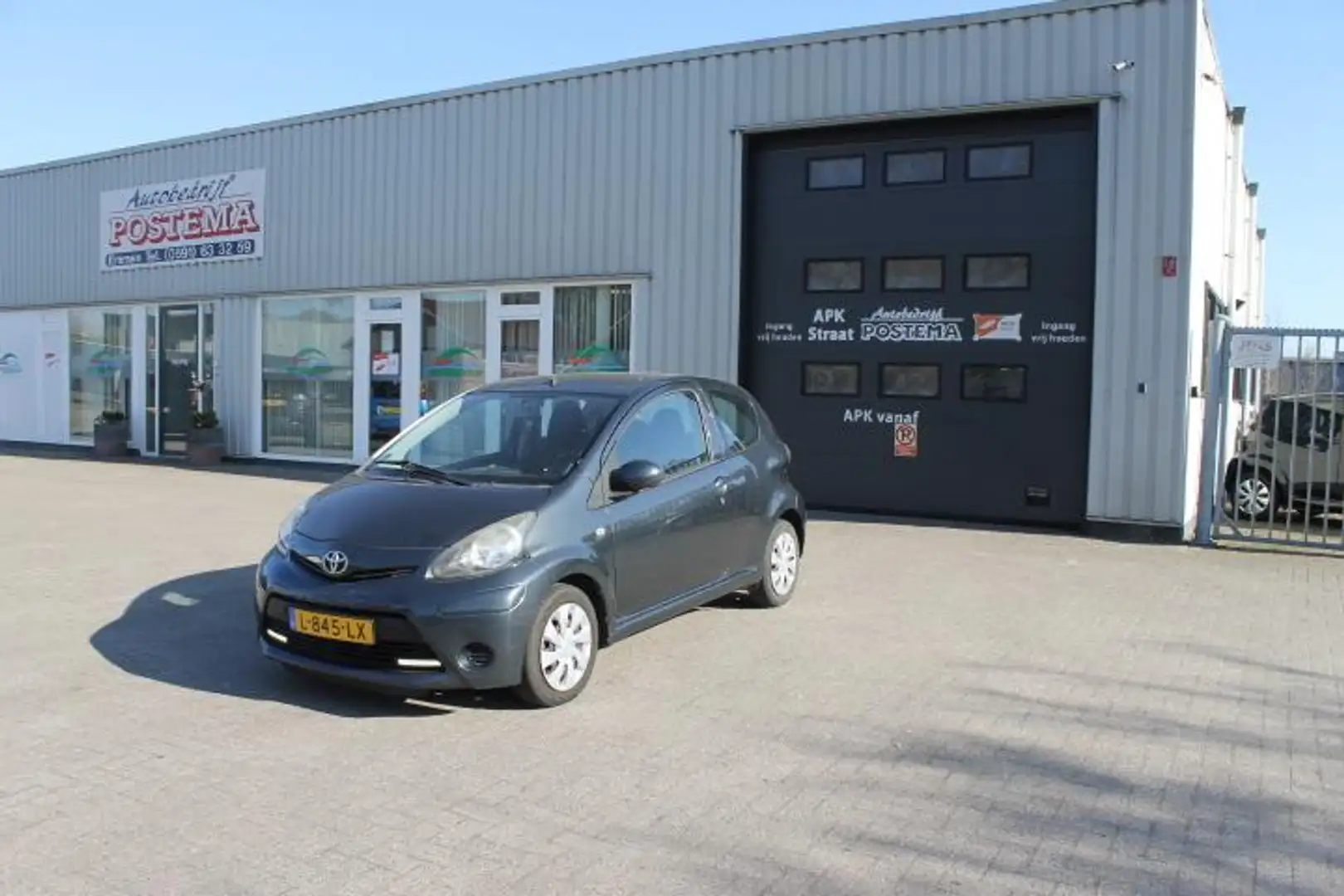 Toyota Aygo 1.0 VVT-i Access Grijs - 2