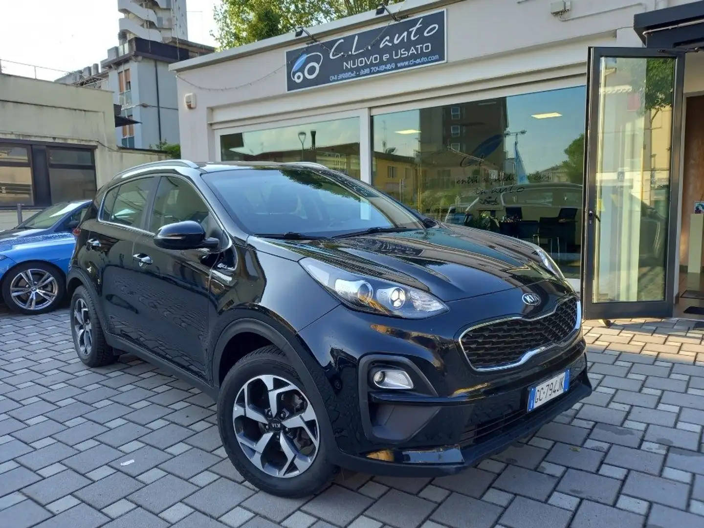 Kia Sportage 1.6 ECOGPL 2WD Business Class Fekete - 1