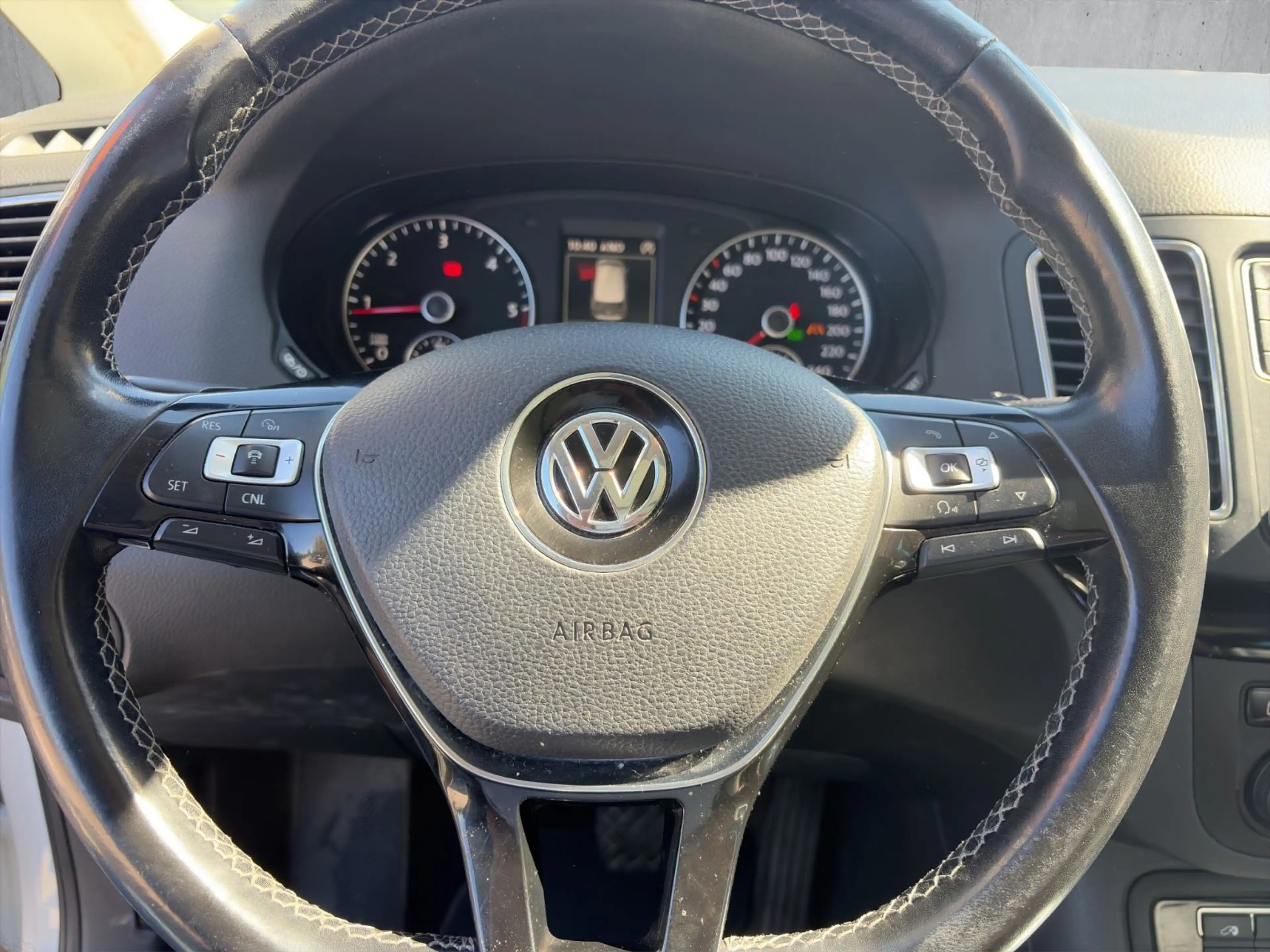 Volkswagen Sharan Highline 7 Sitzer Xenon Leder — photo 9