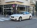 BMW 318 318dA Essential Edition Wit - thumbnail 1