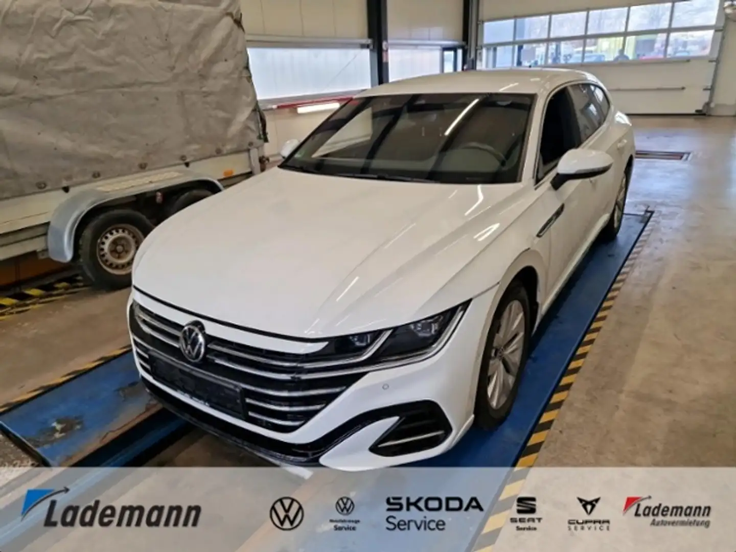 Volkswagen Arteon Shooting Brake 2.0 TDI DSG R-LINE 4MOTION Blanc - 1