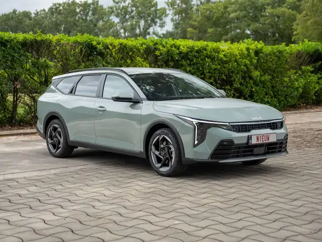 Kia K4