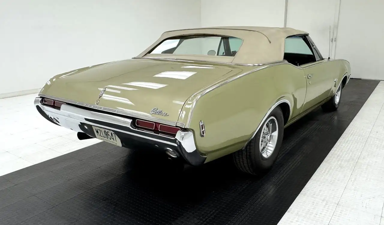 Oldsmobile Cutlass S Convertible, foto 8