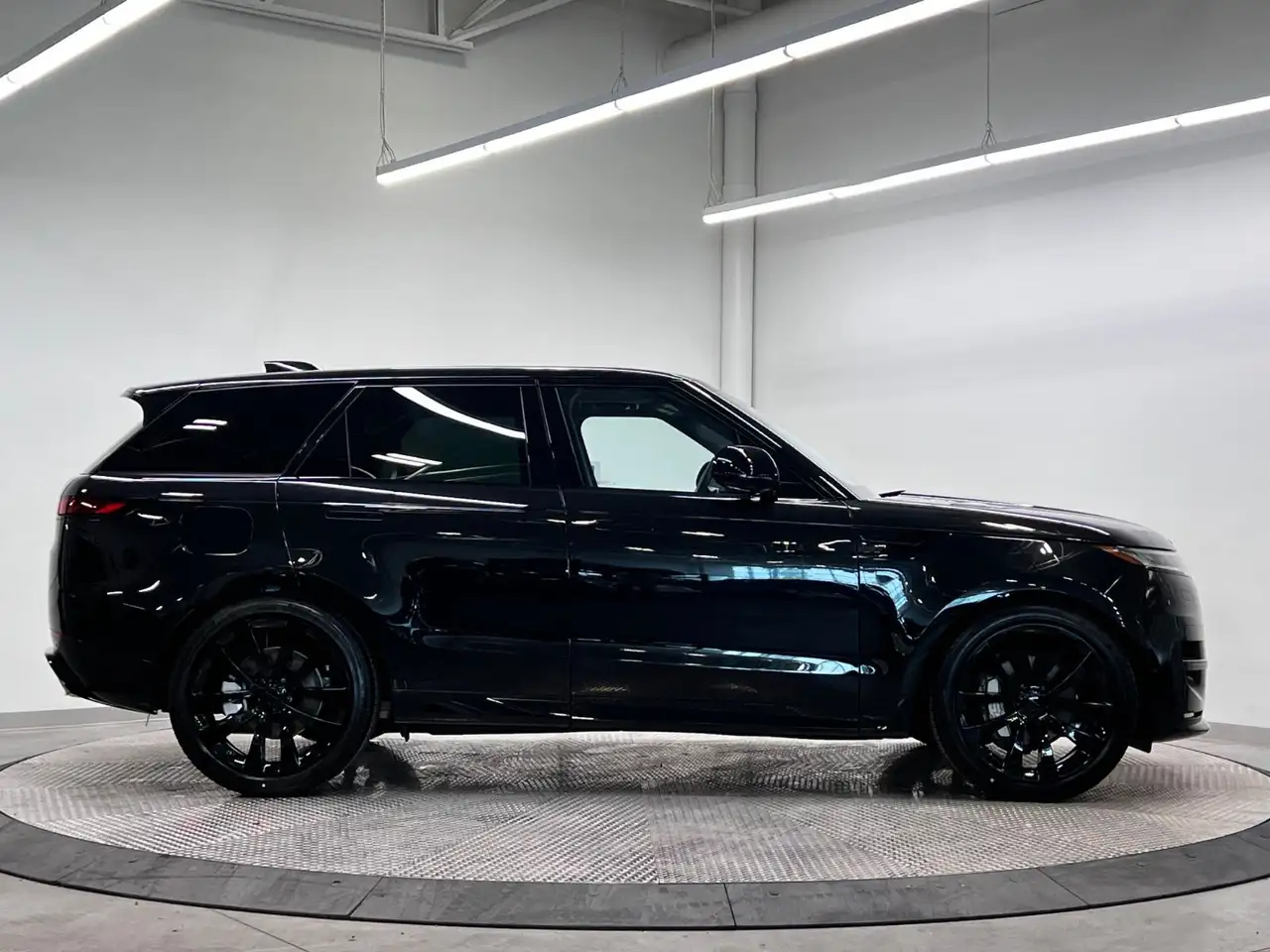 Land Rover Range Rover Sport снимка Land Rover Range Rover Sport