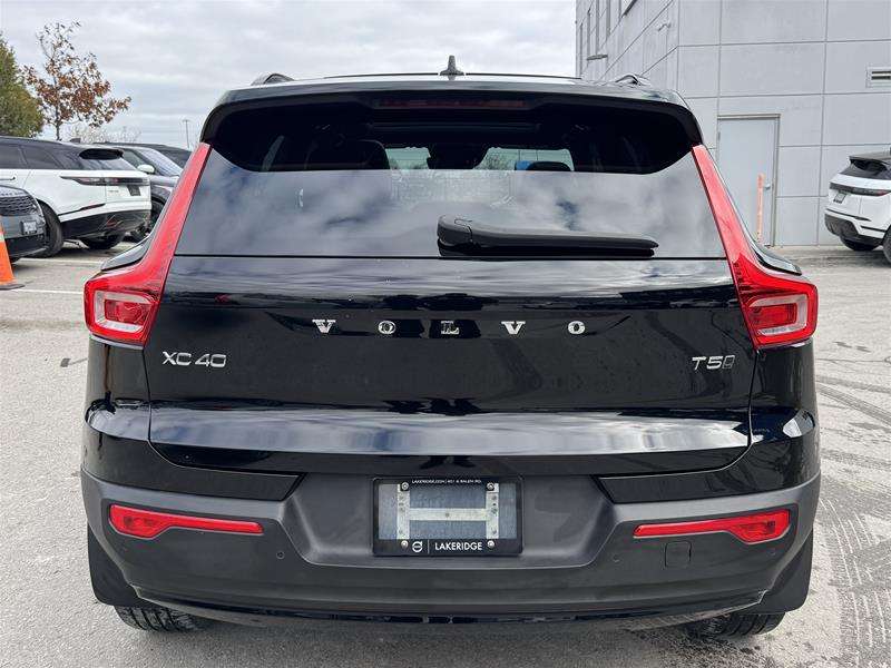 2021 Volvo XC40