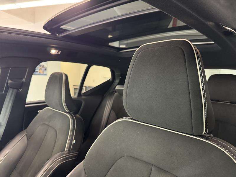 2021 Volvo XC40