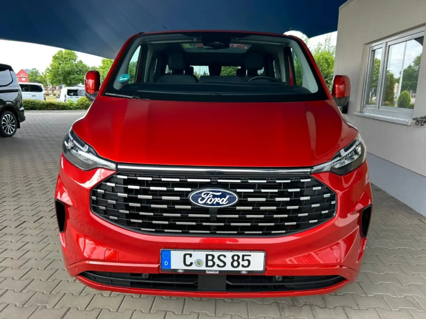 Ford Tourneo Custom Titanium 320L2 AWD+PanoDach+NAV+ Rot - 2