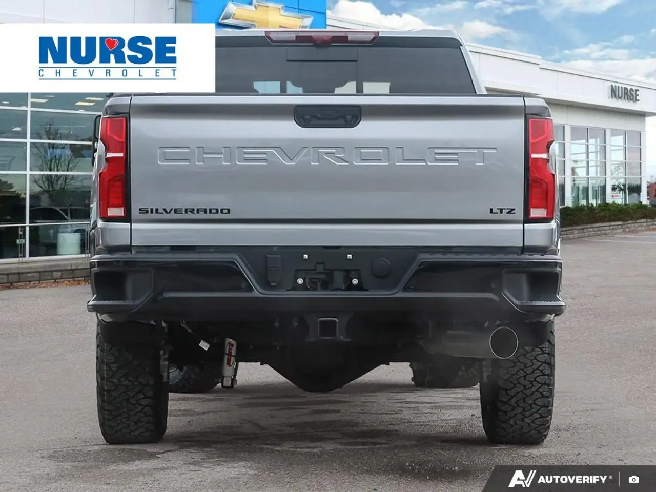 Chevrolet Silverado 2500 снимка Chevrolet Silverado 2500