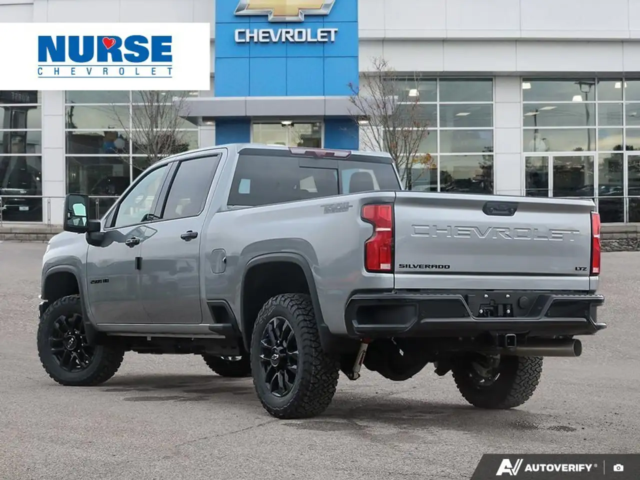 Chevrolet Silverado 2500 снимка Chevrolet Silverado 2500