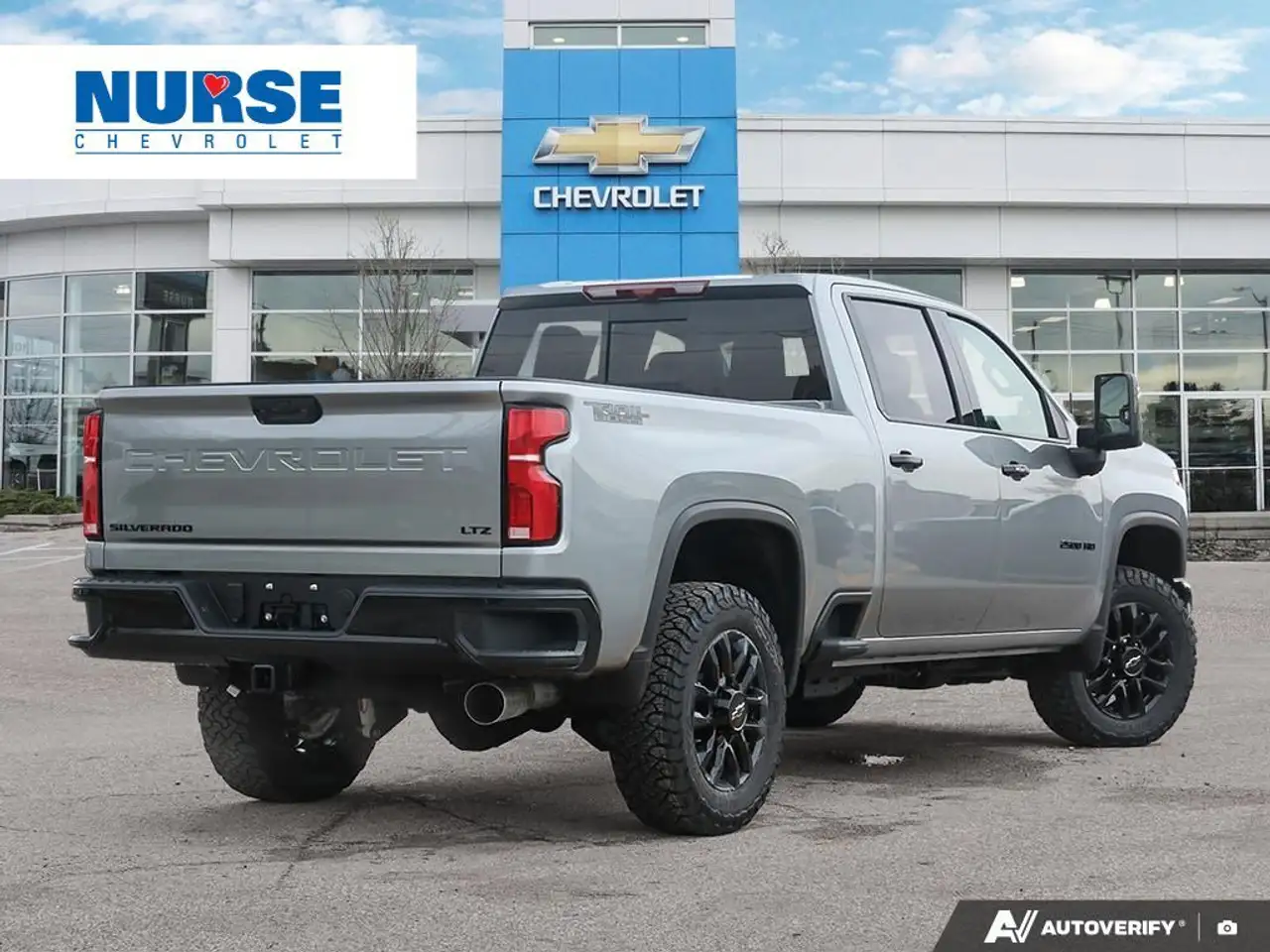 Chevrolet Silverado 2500 снимка Chevrolet Silverado 2500