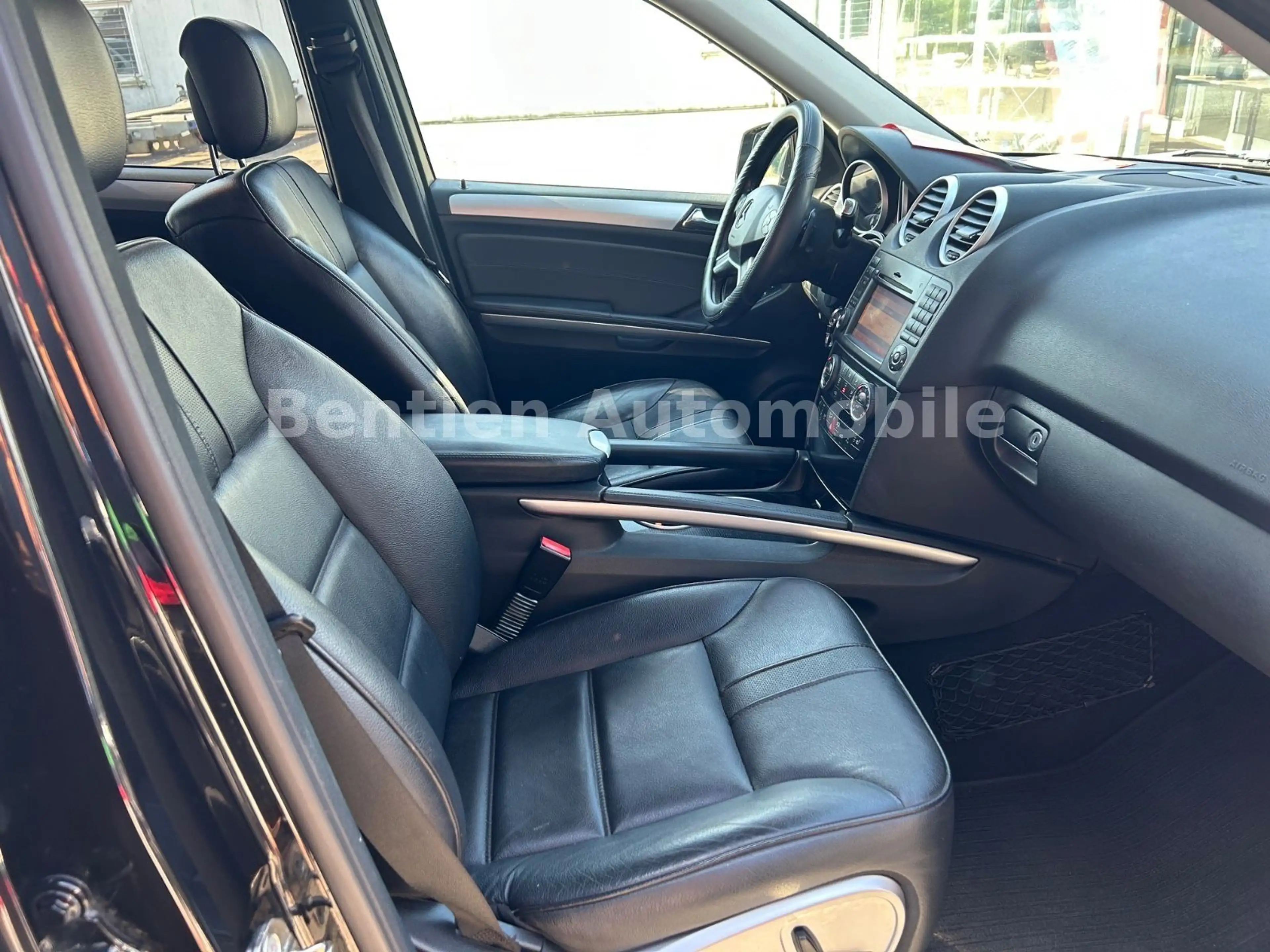 Mercedes-Benz ML 350 CDI 4Matic,Leder,AHK,SHZ,Klimaauto,ALU — photo 14