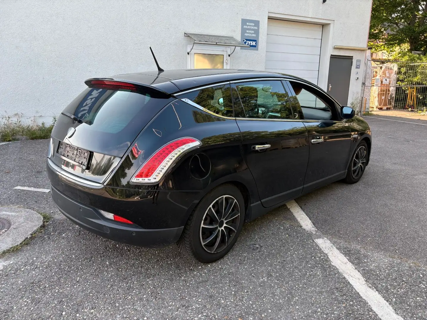 Lancia Delta Oro 1.6 MJT DPF Leder Klima 8 Fachbereift. Schwarz - 1
